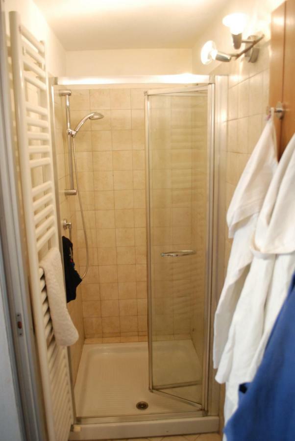 Apartment With Private Pool And Garden At Como Hills Exteriör bild